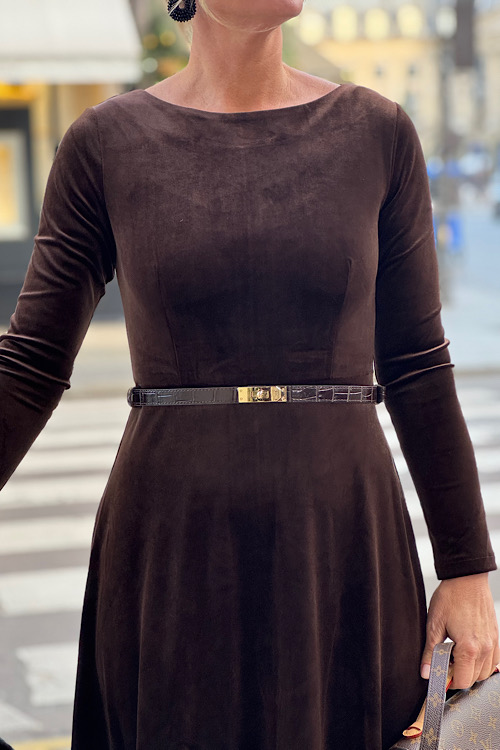 Choco velvet jurk - Afbeelding 2